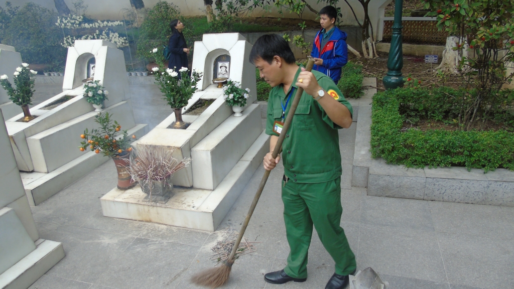 dau nam hang ngan luot khach do ve nga ba dong loc