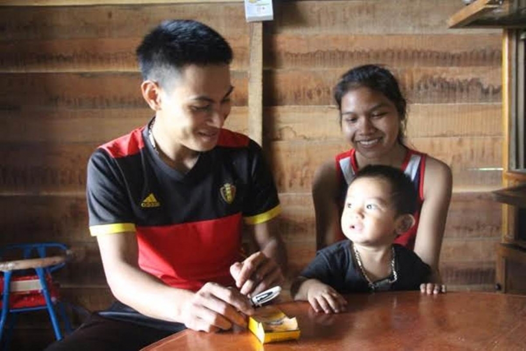 dam cuoi lich su sau nhung cuoc tinh anh em lay nhau