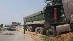Nghệ An: Thai phụ bị xe đầu kéo tông tử vong