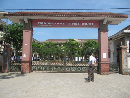 nu sinh to giam thi gian lan duoc giai nhi hsg tinh