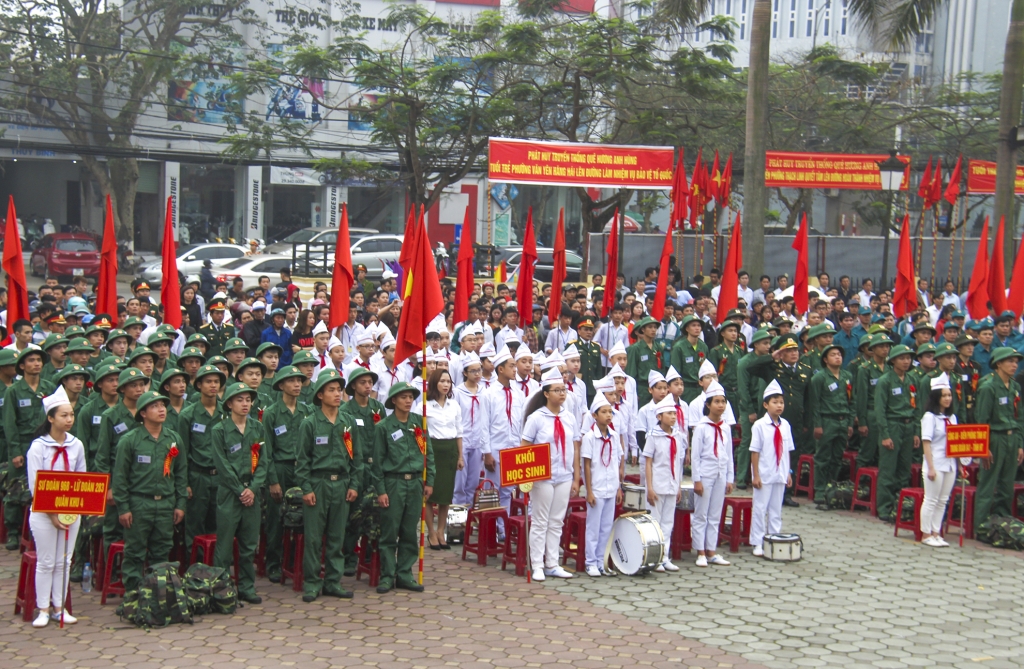 ha tinh nhung giot nuoc mat luu luyen tien tan binh len duong nhap ngu