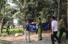 Phát hiện thi thể người đàn ông có nhiều vết thương tại công viên