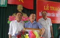 bo lai xe may tren cau nguoi dan ong nhay xuong song sai gon tu van