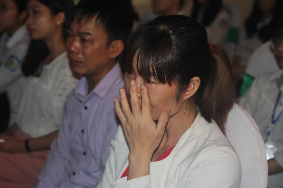 nghen ngao dong tam thu co be lop 9 gui nguoi me qua co