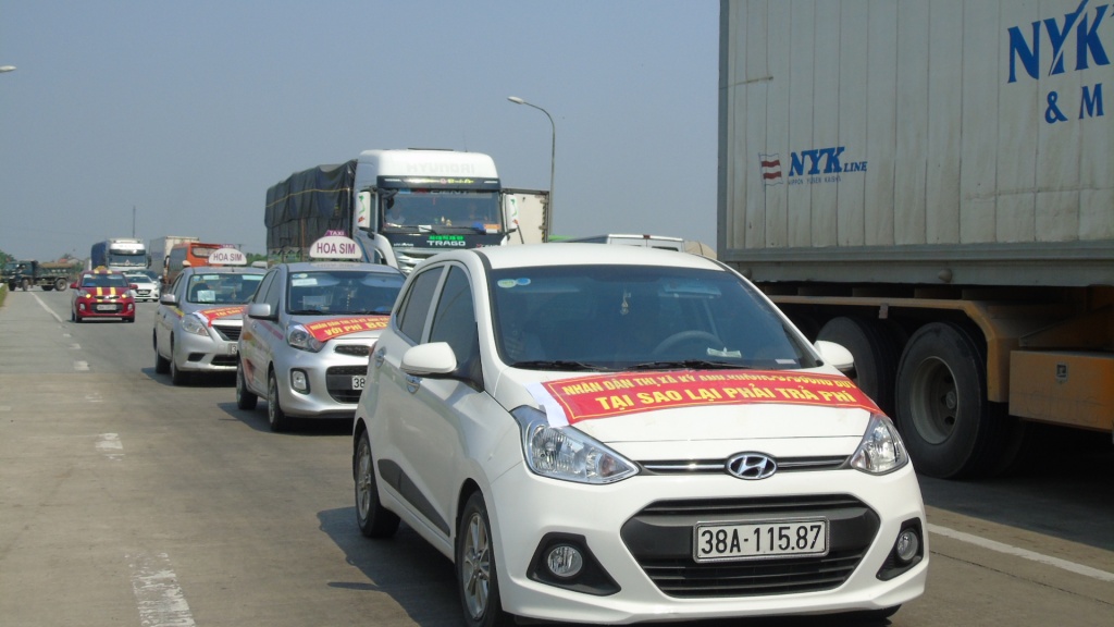 dan lai tiep tuc dung tien le quay tram bot cau rac
