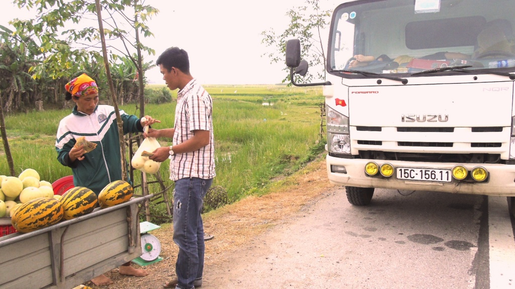 vi muu sinh dan chiem duong dung leu ban dua tren quoc lo 1a