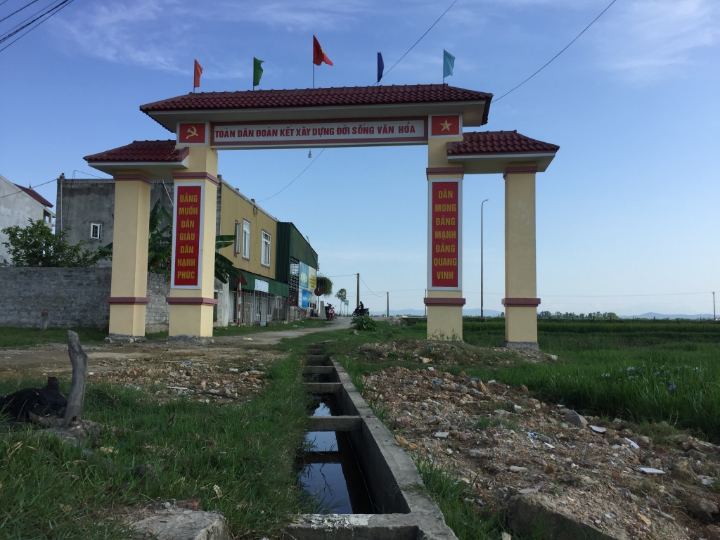 xon xao cong lang gan 80 trieu vat ngang muong nuoc