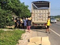 lai xe bi nhan vien khach san hanh hung vi che dat