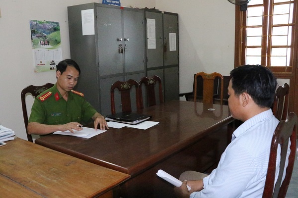 nguoi nhan tin doa giet pho thu truong an ninh dieu tra gui don xin loi