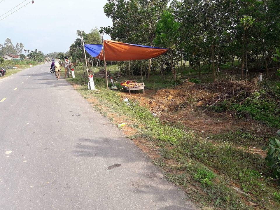 truy tim xe gay tai nan roi bo thi the nan nhan ben ve duong