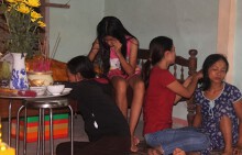 Tai nạn 13 người chết ở Quảng Nam: Bố mất, cả nhà mang bệnh khiến bé gái 14 tuổi trở thành trụ cột
