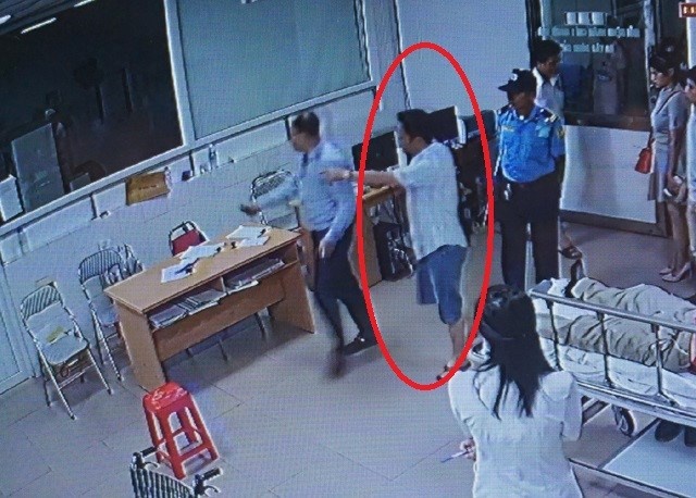 vu hanh hung bac si kiem tra dau hieu vi pham cua chu tich phuong
