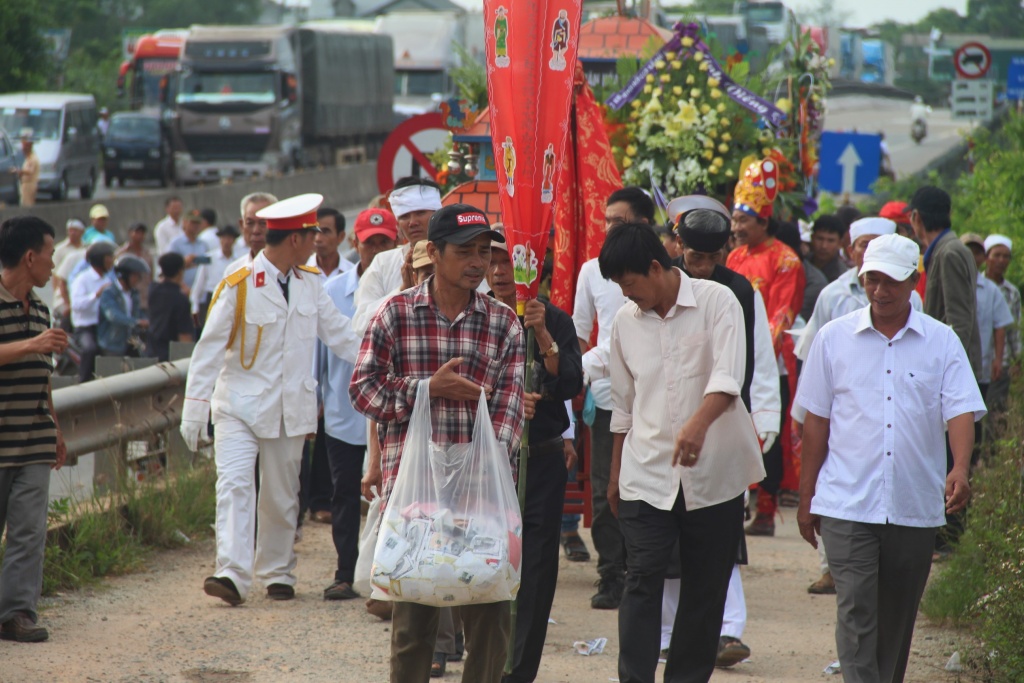 tai nan 13 nguoi chet o quang nam nhung tieng khoc thet dau den nhoi long nguoi tien dua