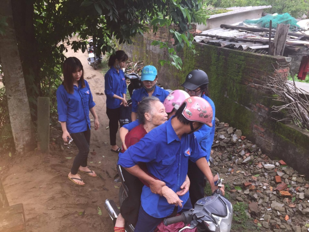 ha tinh di doi hon 47 nghin nguoi tai khu vuc nguy hiem tranh bao so 10