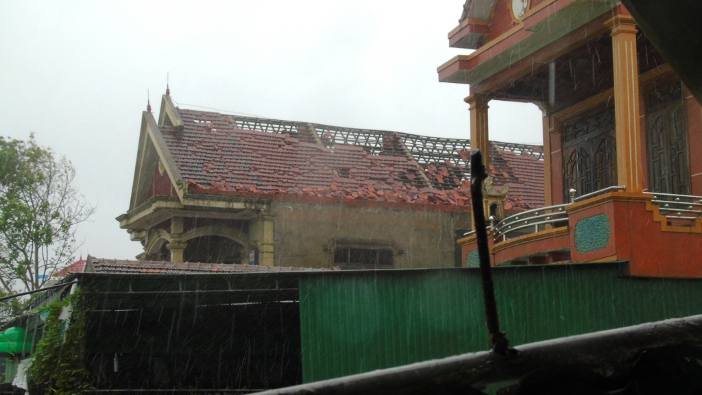 ha tinh khung canh tan hoang sau sieu bao di qua