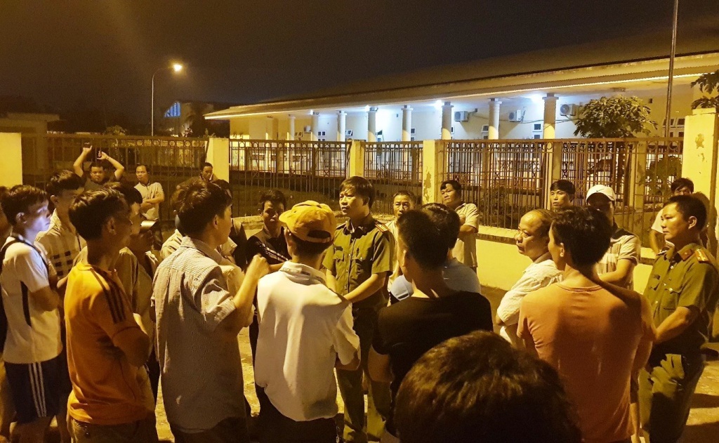 nghe an pham nhan tu vong bat thuong khi len con co giat trong trai giam