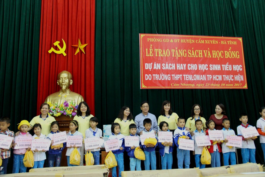 trao tang 7000 dau sach den voi hoc sinh bi anh huong nang sau bao