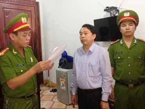 ha tinh nguyen chu tich ubnd huyen ky anh cung dong pham sap hau toa