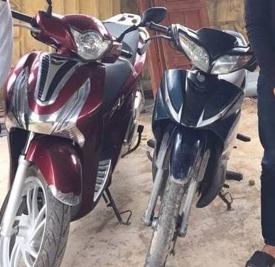 hai dao chich vut xe sh ben duong vi khong mo duoc khoa