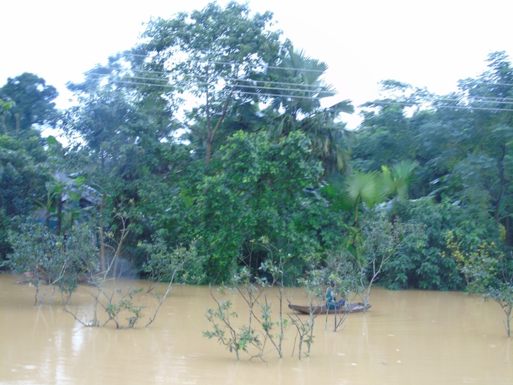 quang nam lu tan cong nhieu dia phuong bi ngap cuc bo