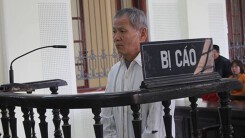 Hiếp dâm bé gái 10 tuổi, cụ già lĩnh án 13 năm tù