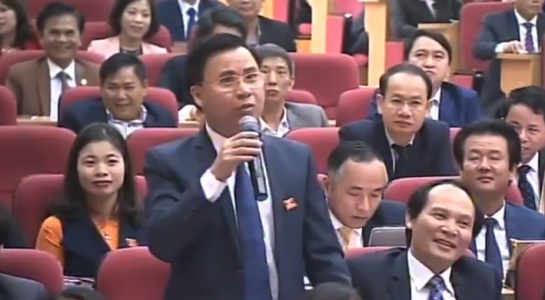 ha tinh chu tich huyen de nghi lam cau vuot cong ngam rieng cho bo di