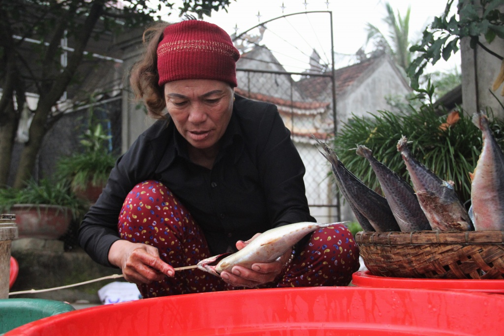 ngao ngat huong vi bien tai lang nuong ca ho do