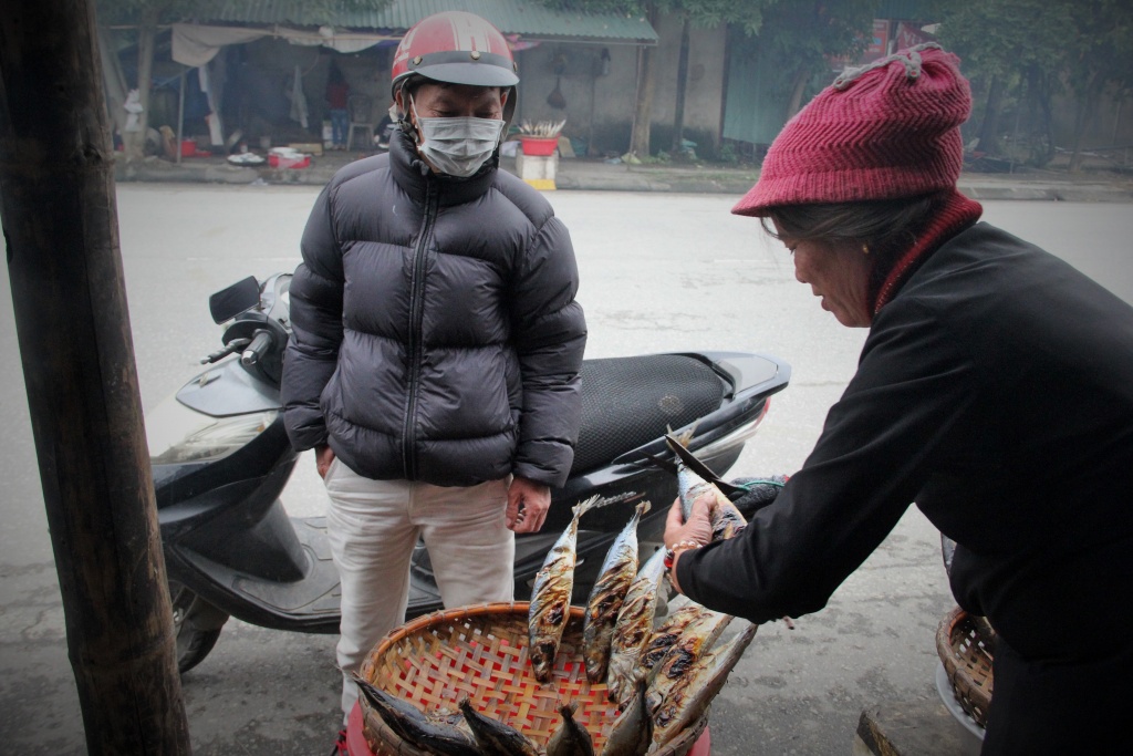 ngao ngat huong vi bien tai lang nuong ca ho do