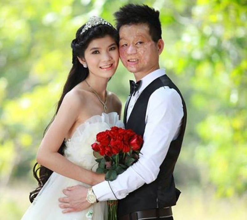4 cap vo chong chung minh tinh yeu la tat ca