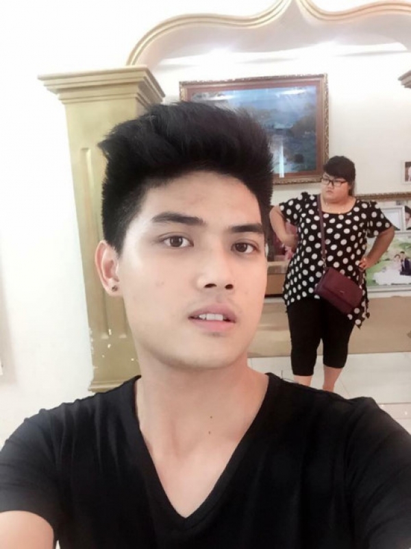 4 cap vo chong chung minh tinh yeu la tat ca