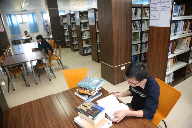 dh khoa hoc xa hoi va nhan van ha noi co gi khien cac sinh vien thich thu
