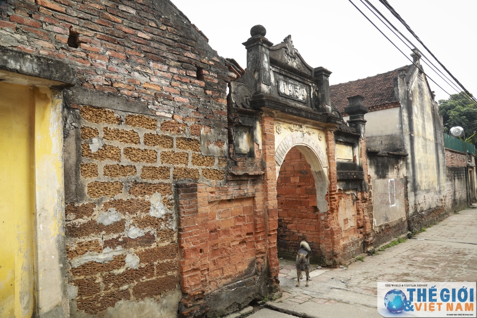 Phong tục gói bánh chưng đón Tết sớm ở một làng cổ ven đô phong tuc goi banh chung don tet som o mot lang co ven do
