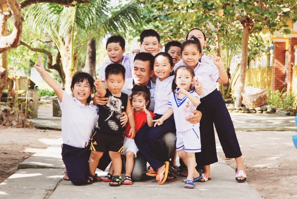 cuoc song cua nhung nguoi gieo chu o truong sa