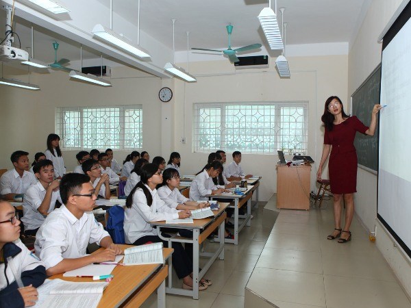 tuyen sinh su pham dat yeu cau cao nhung lieu co nguoi leo