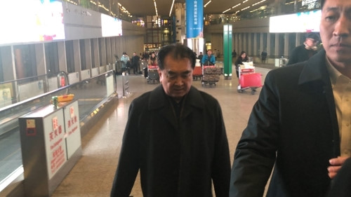 tro ly cua ong kim jong un da den ha noi de tien tram