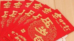 Bé 10 tuổi thắng kiện cha, lấy lại... tiền lì xì