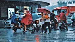 Dự báo thời tiết ngày mai 18/2: Bắc Bộ có mưa rào, mưa đá và dông lốc