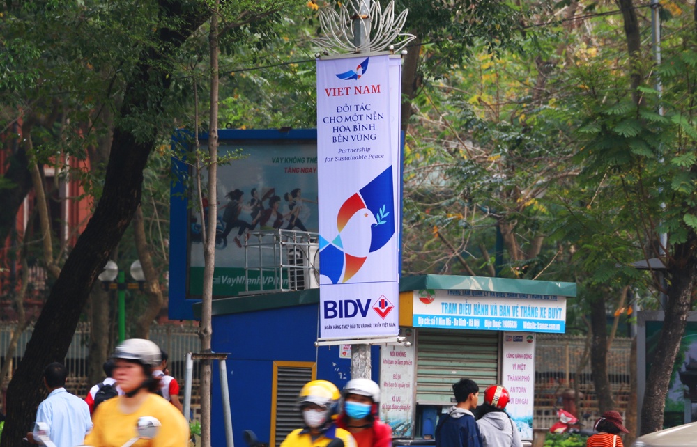 ha noi diem den hoa binh chao don hoi nghi thuong dinh my trieu