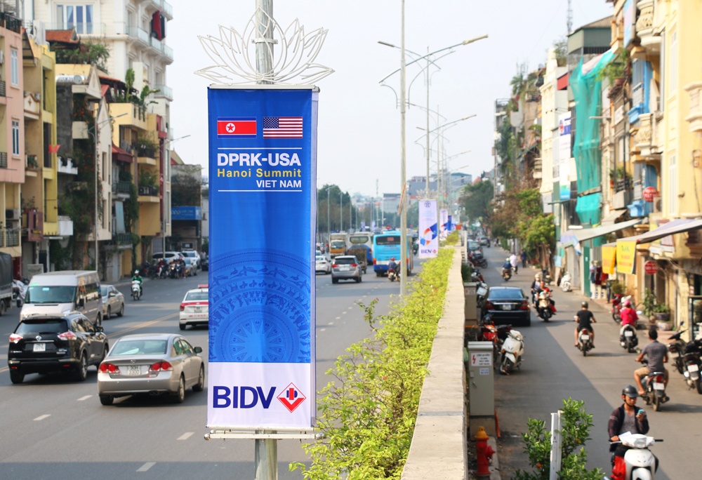 ha noi diem den hoa binh chao don hoi nghi thuong dinh my trieu