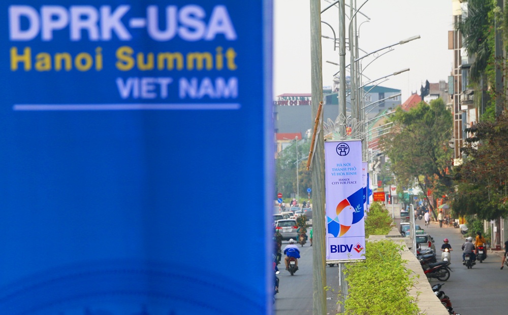 ha noi diem den hoa binh chao don hoi nghi thuong dinh my trieu