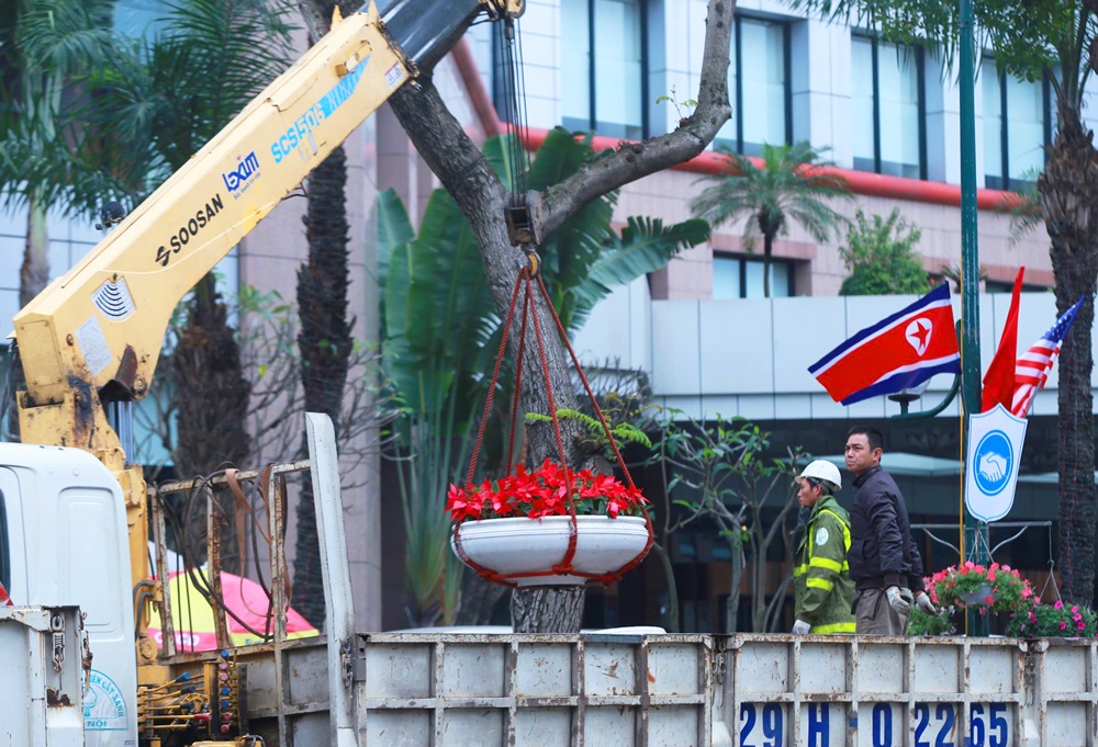 an ninh tai khach san jw marriott va metropole o ha noi truoc gio g