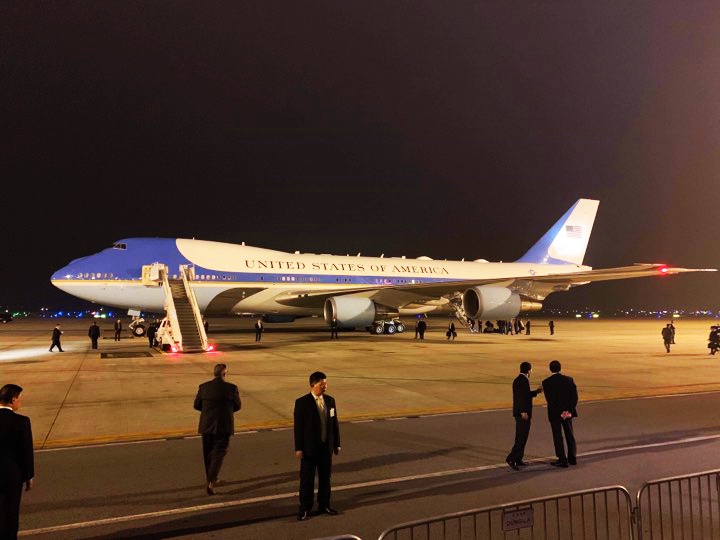 Tổng thống Donald Trump đã đến Hà Nội dự Hội nghị thượng đỉnh Mỹ Triều tong thong donald trump da den ha noi du hoi nghi thuong dinh my trieu