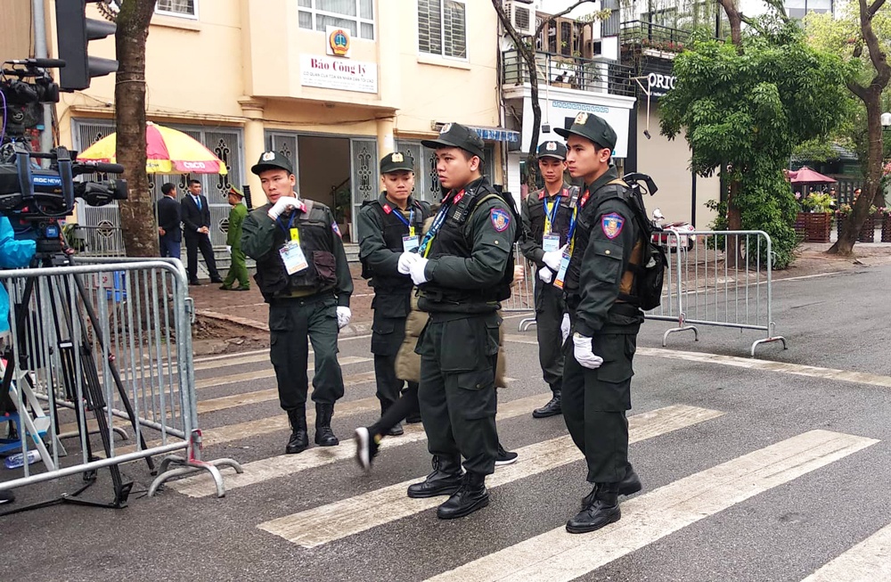 doan tuy tung cua chu tich kim jong un roi khach san melia