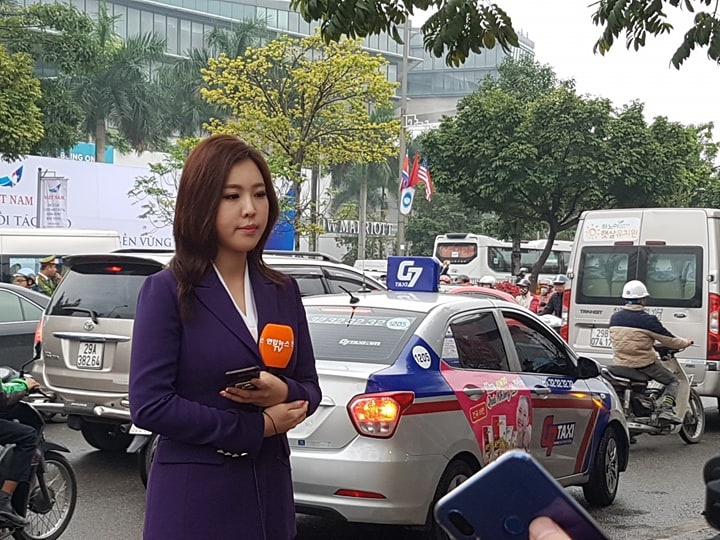 muon kieu tac nghiep cua phong vien o hoi nghi thuong dinh my trieu dung truong quay tren ca noc nha