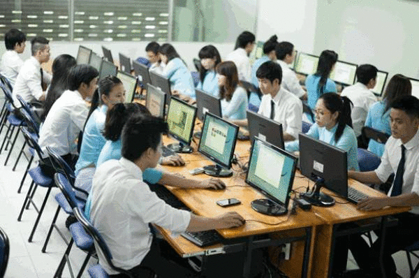 top 10 truong diem chuan nganh cong nghe thong tin thap nhat ha noi