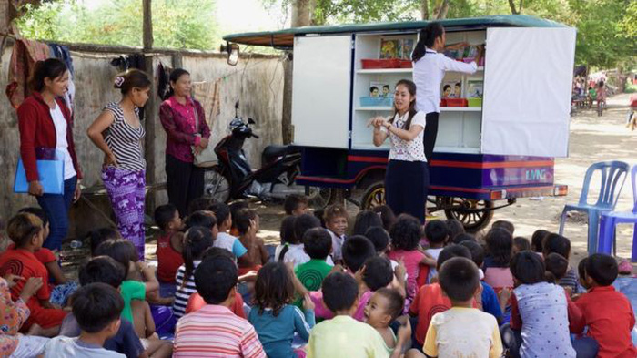 tre khong di hoc truong cho bai den tan nha