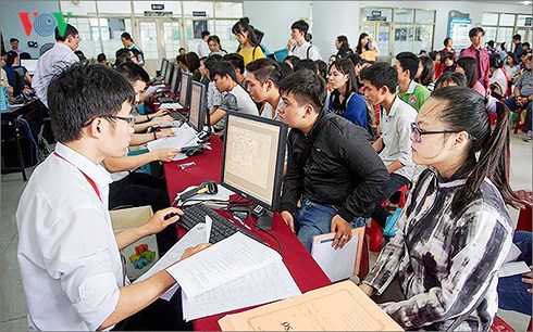 co nen ung ho truong dai hoc tuyen sinh bang to hop la