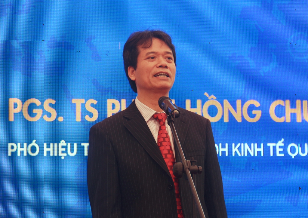 Sinh viên phỏng vấn 'tươi' tại ngày hội việc làm ở ĐH Kinh tế Quốc dân sinh vien phong van tuoi tai ngay hoi viec lam neu career expo 2018