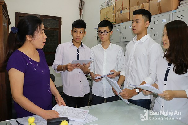 gan 900 hoc sinh nghe an dang ky vao dai hoc y ha noi