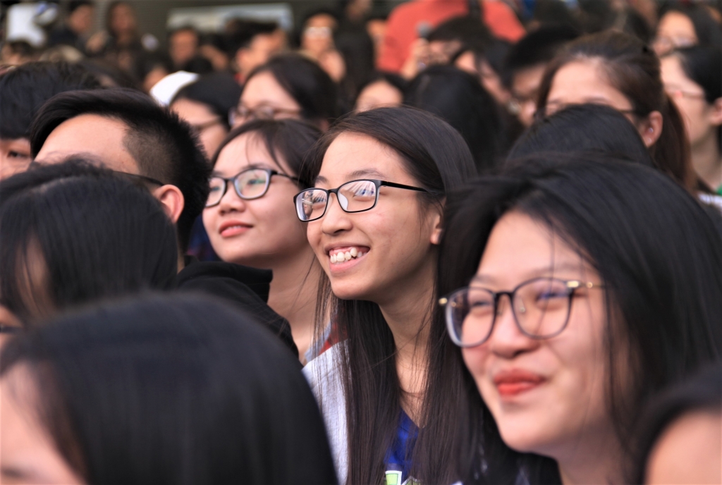viet nam dang thieu 70000 chuyen vien tham van hoc duong